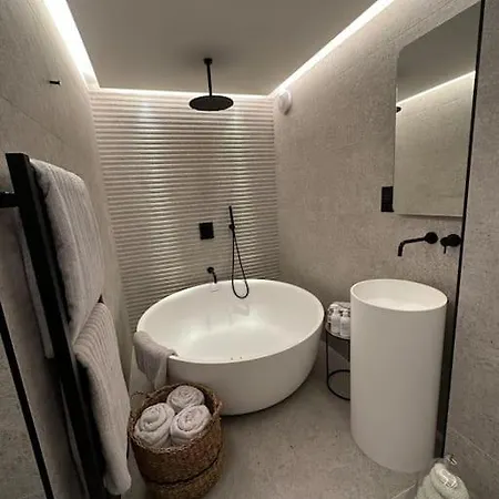 Retreat Luxury Penruddock