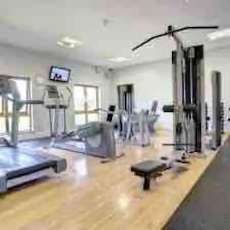 Retreat Luxury *